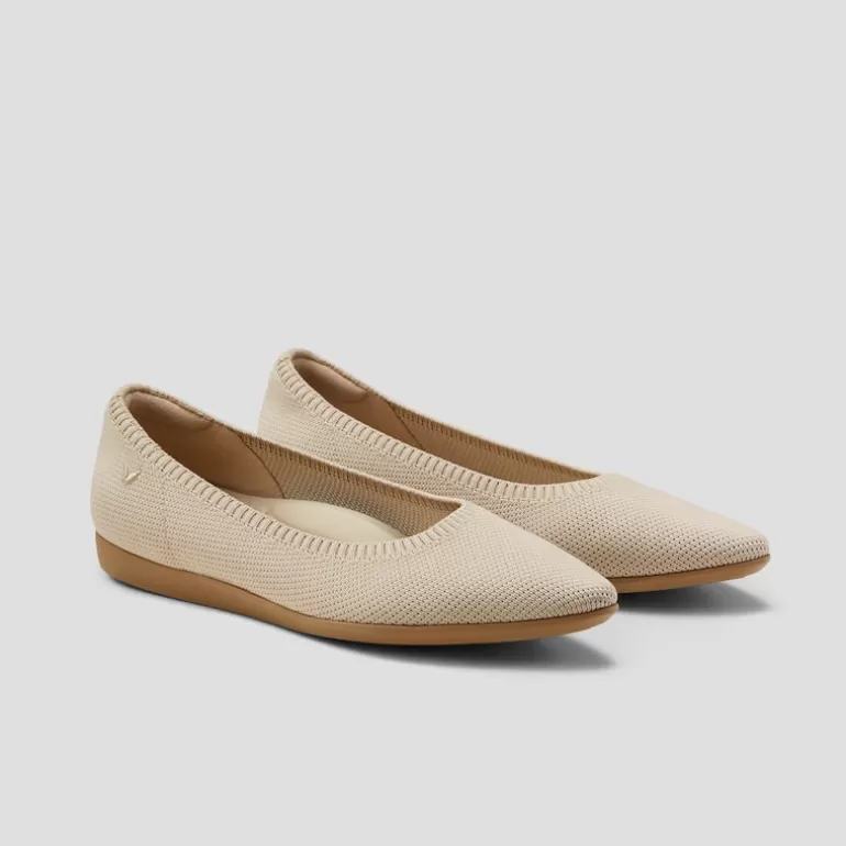 VIVAIA Walker | Aria Walker Lightweight Women Pointed Flats In |