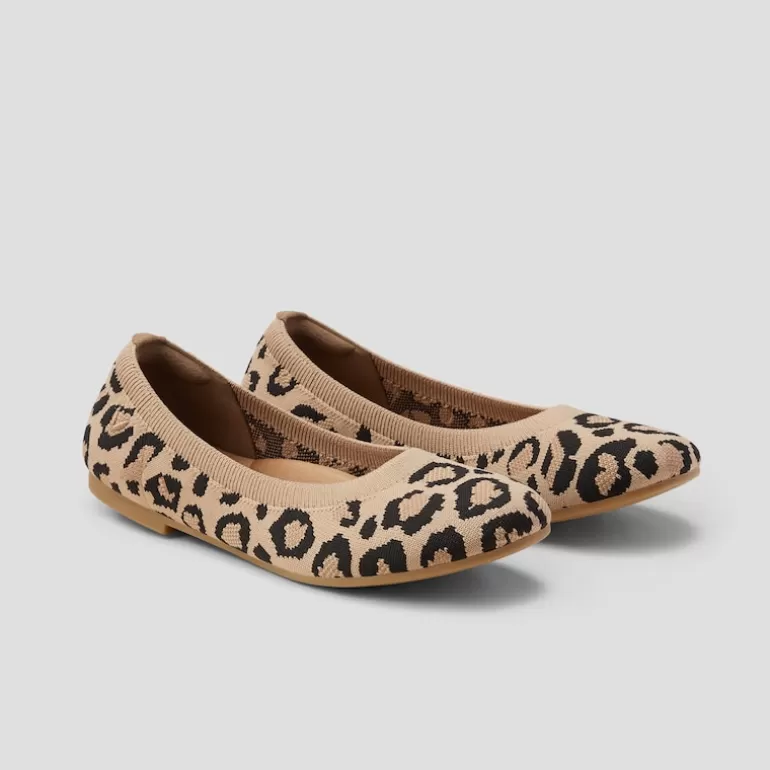 VIVAIA Claire | Claire Round-toe Flat  in -Sustainable & Washable |