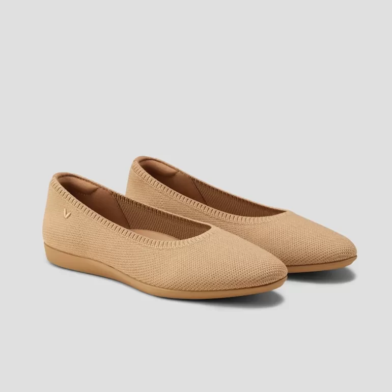 VIVAIA Walker | Tamia Walker Lightweight Almond-Toe Flat In |